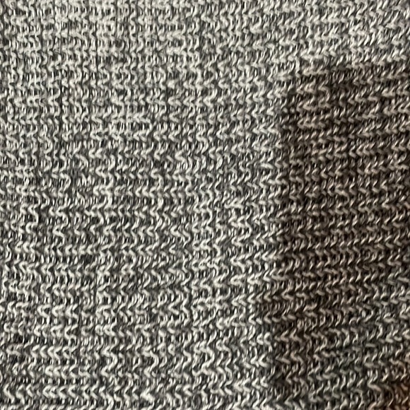 Pink Rose Gray/White Sweater in Size Small - Picture 3 of 4